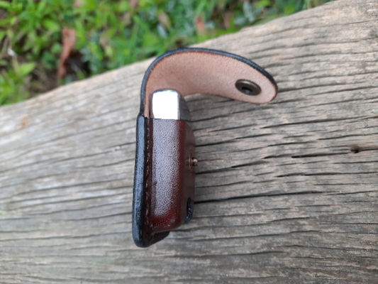 Rustic elegance Leather holster(pouch) for ZIPPO lighter classic size(Dark Braun + Black Edge, antique colored button)