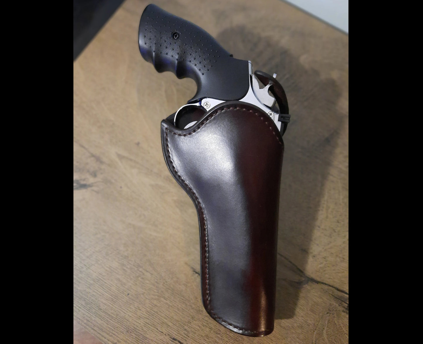 Custom leather holster for Smith & Wesson revolvers custom frame (Made to order)