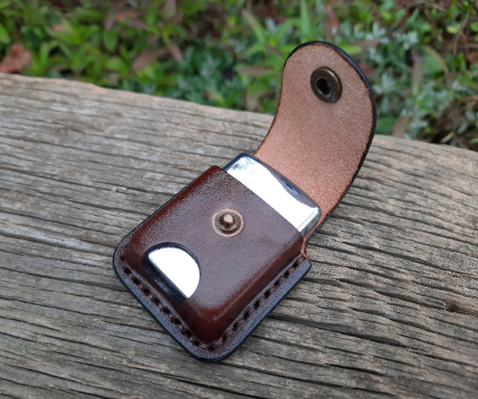 Rustic elegance Leather holster(pouch) for ZIPPO lighter classic size(Dark Braun + Black Edge, antique colored button)